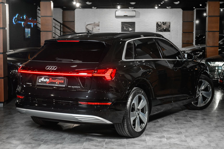 Продам Audi E-Tron  55 quattro 2019 года в Одессе