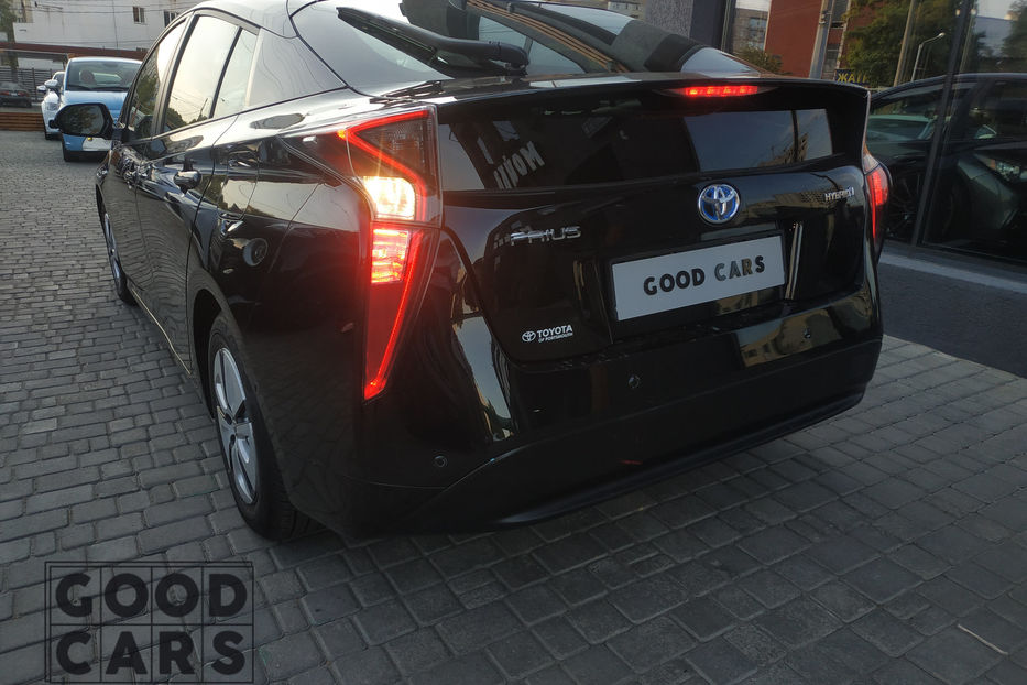 Продам Toyota Prius 2017 года в Одессе