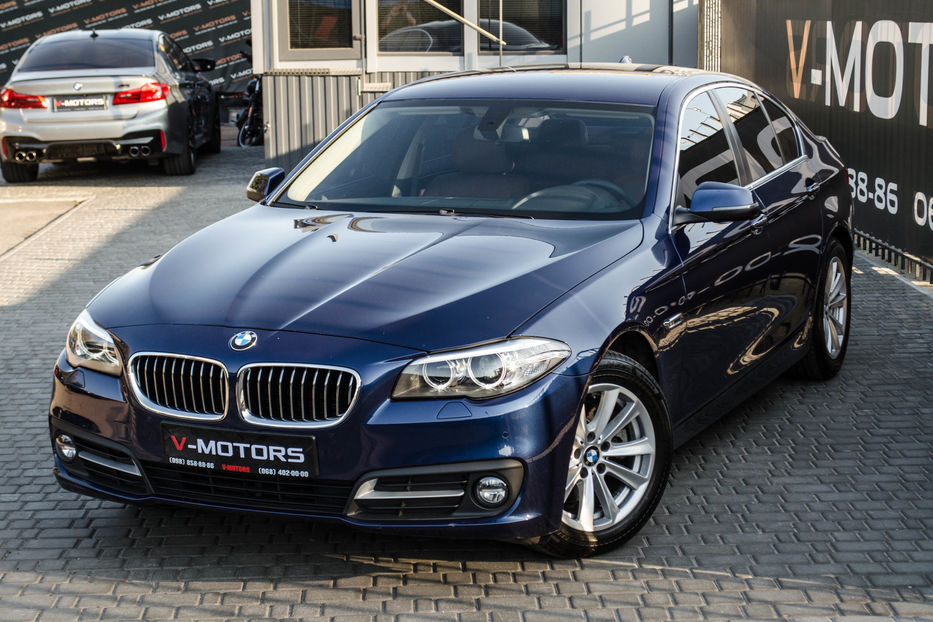 Продам BMW 520 2016 года в Киеве