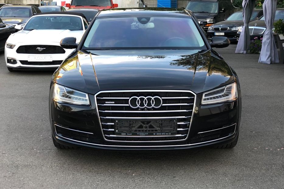 Продам Audi A8 quattro 3.0 long 2014 года в Киеве