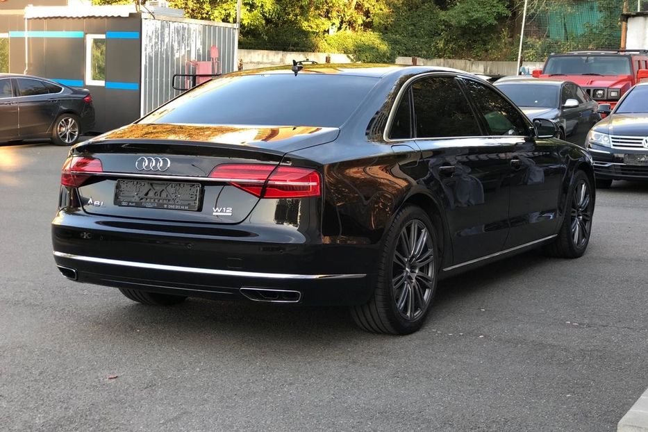 Продам Audi A8 quattro 3.0 long 2014 года в Киеве