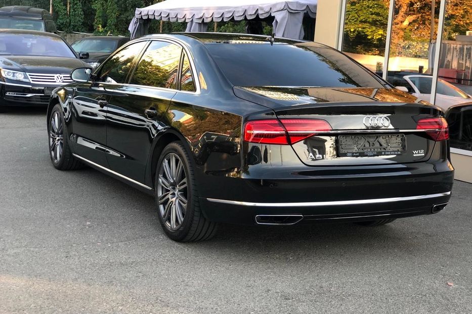 Продам Audi A8 quattro 3.0 long 2014 года в Киеве