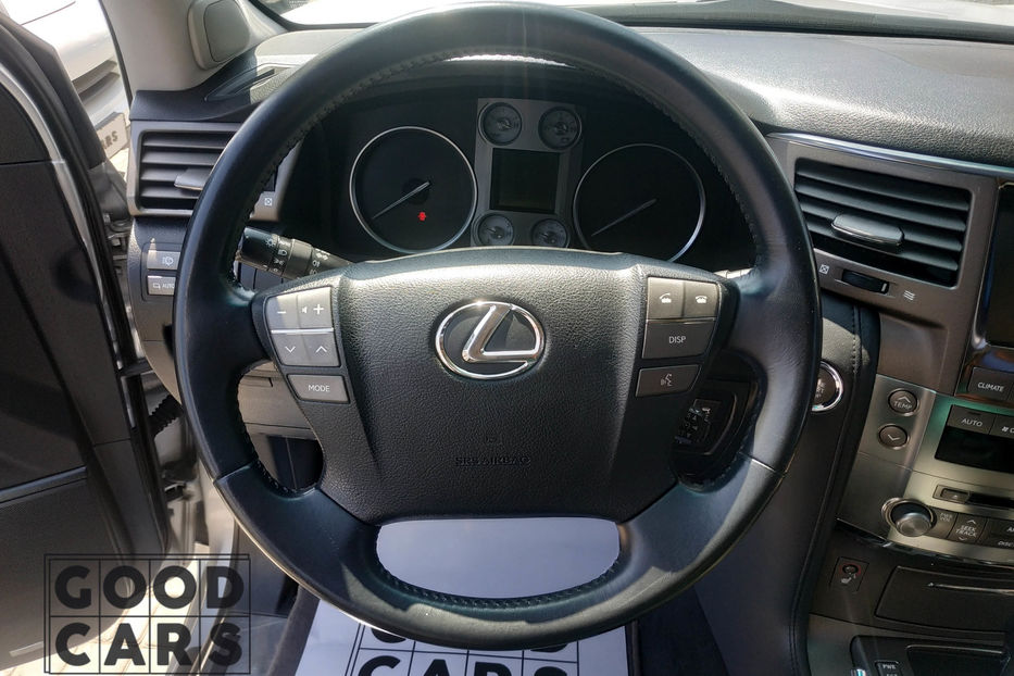 Продам Lexus LX 570 restyling 2018 2010 года в Одессе