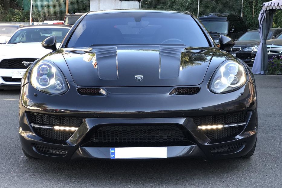 Продам Porsche Panamera Turbo  2011 года в Киеве