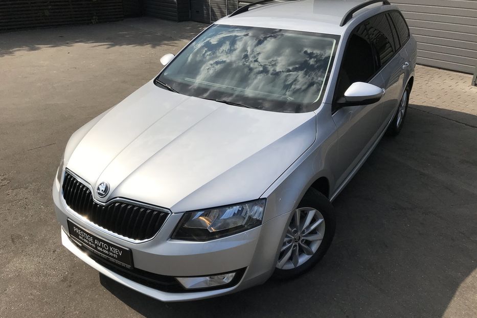 Продам Skoda Octavia A7 Combi 2014 года в Киеве