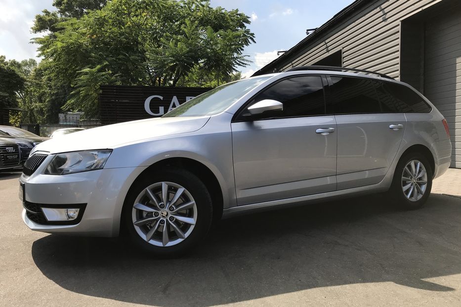 Продам Skoda Octavia A7 Combi 2014 года в Киеве