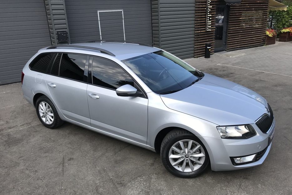 Продам Skoda Octavia A7 Combi 2014 года в Киеве