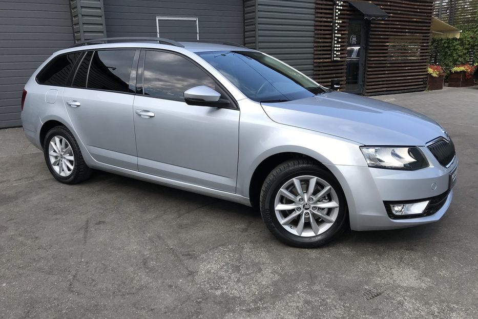 Продам Skoda Octavia A7 Combi 2014 года в Киеве