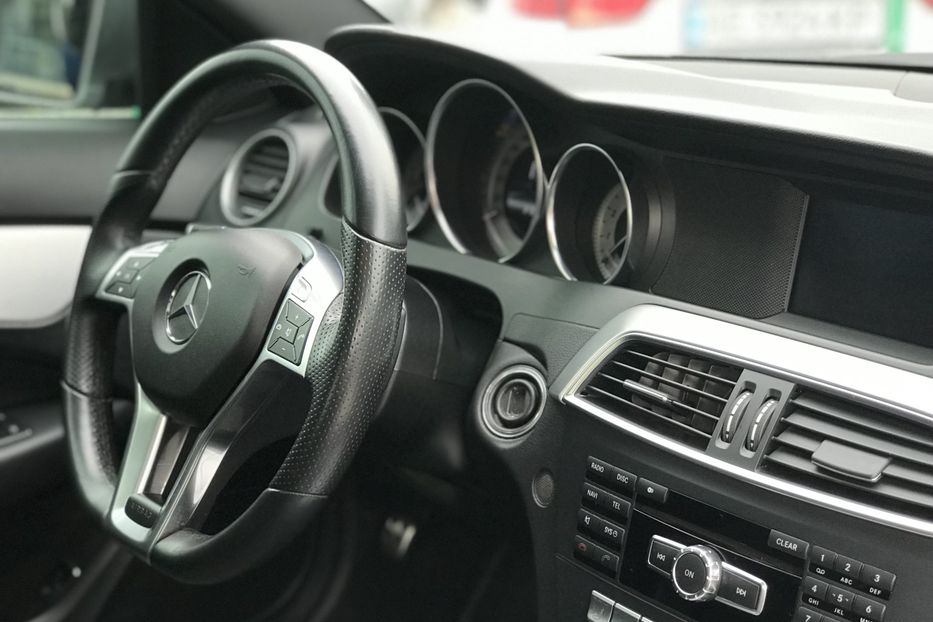 Продам Mercedes-Benz C-Class 350 AMG 2013 года в Днепре