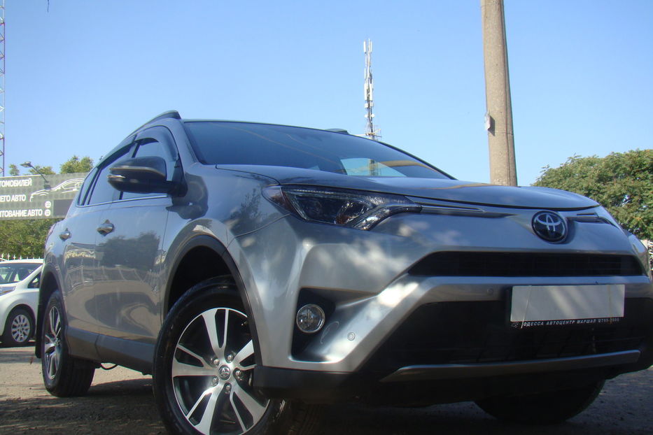 Продам Toyota Rav 4 2017 года в Одессе