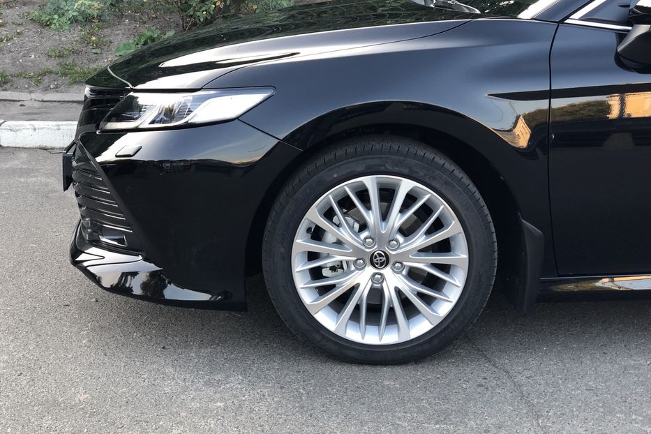 Продам Toyota Camry 2019 года в Киеве