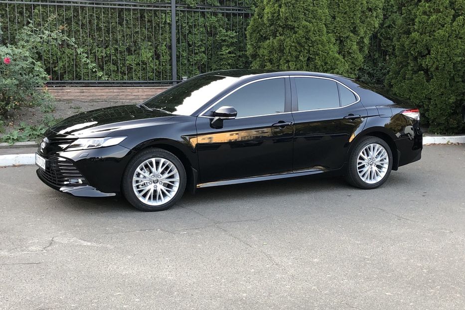 Продам Toyota Camry 2019 года в Киеве
