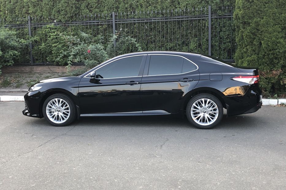 Продам Toyota Camry 2019 года в Киеве