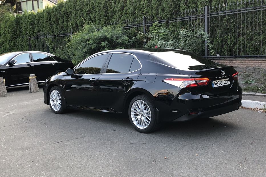 Продам Toyota Camry 2019 года в Киеве