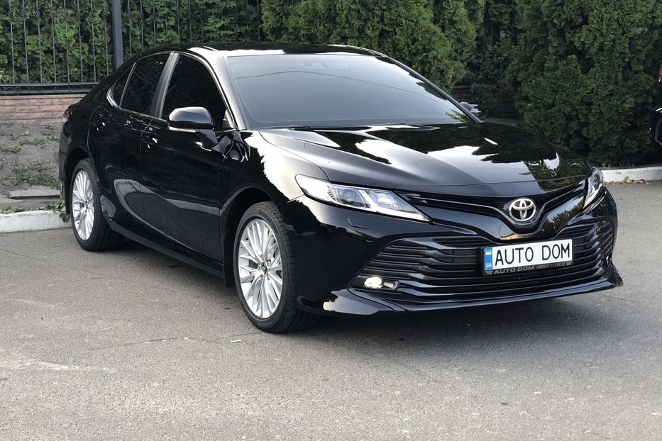 Продам Toyota Camry 2019 года в Киеве
