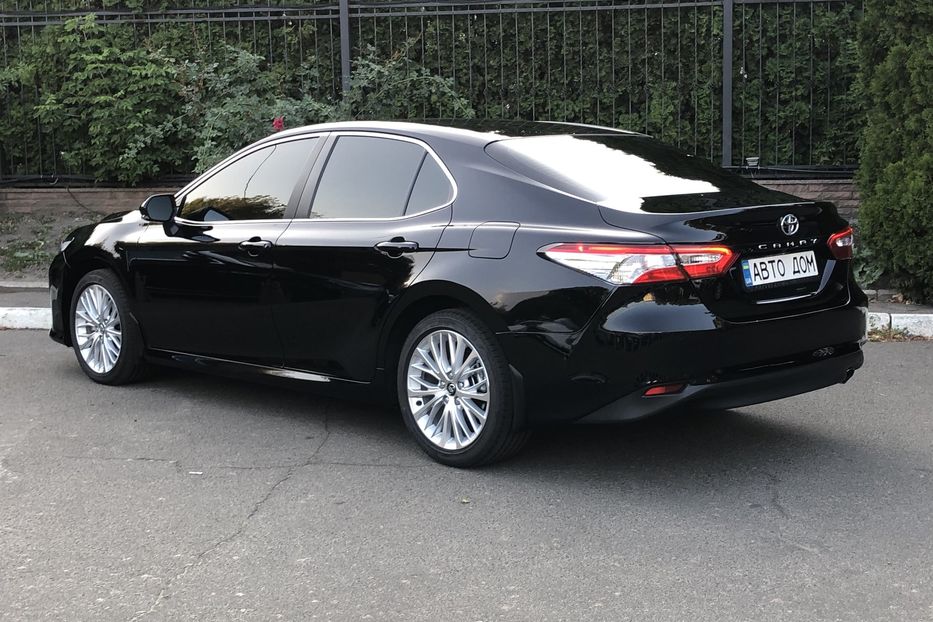 Продам Toyota Camry 2019 года в Киеве