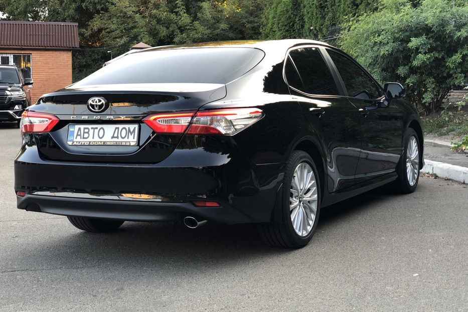 Продам Toyota Camry 2019 года в Киеве