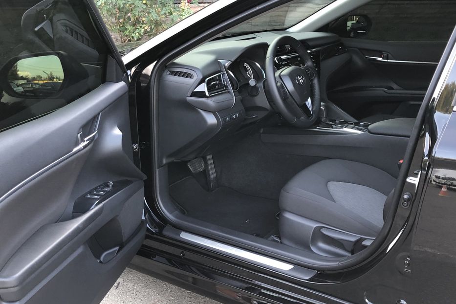 Продам Toyota Camry 2019 года в Киеве