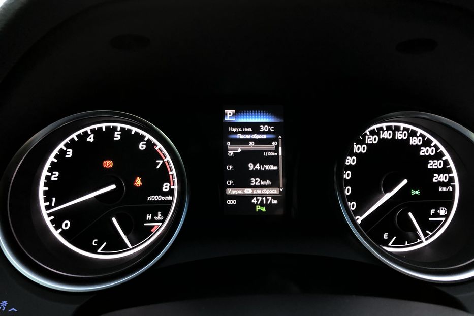 Продам Toyota Camry 2019 года в Киеве