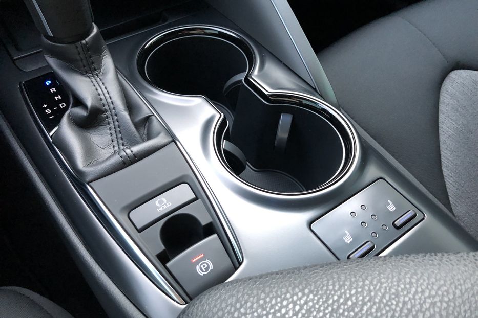 Продам Toyota Camry 2019 года в Киеве