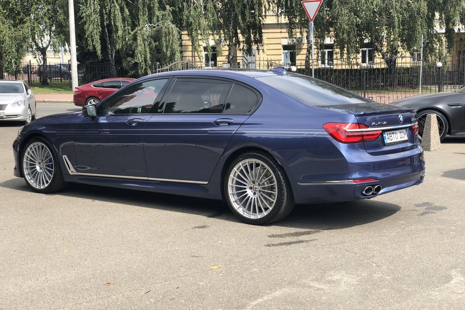 Продам BMW 750 ALPINA B7 2017 года в Киеве