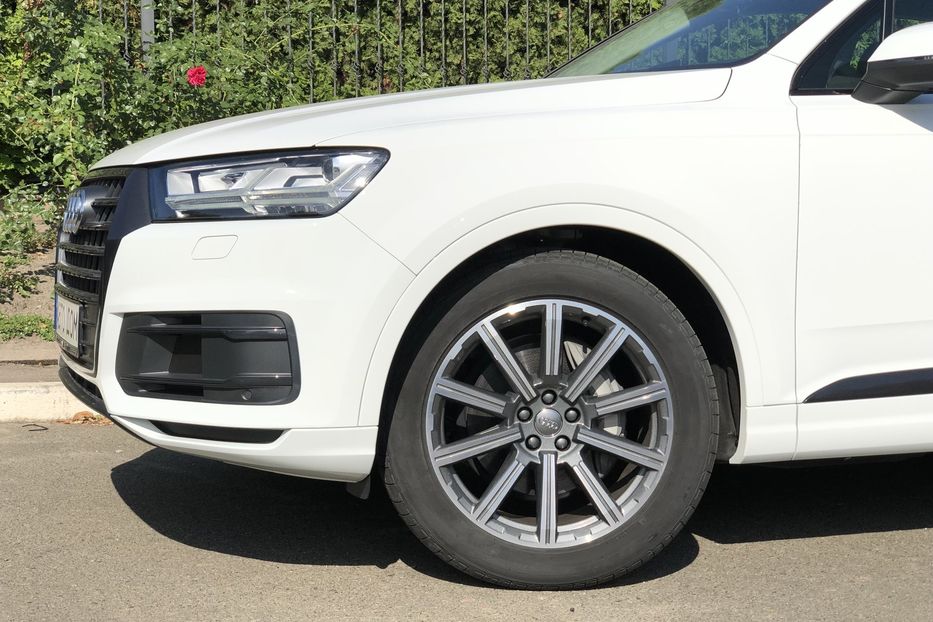 Продам Audi Q7 3.0 TDI  2018 года в Киеве