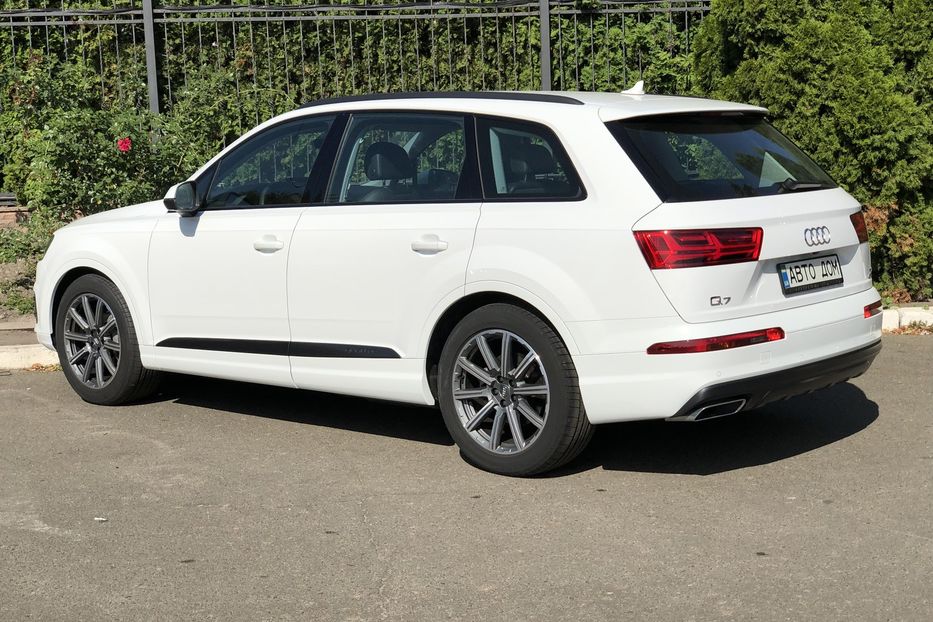 Продам Audi Q7 3.0 TDI  2018 года в Киеве