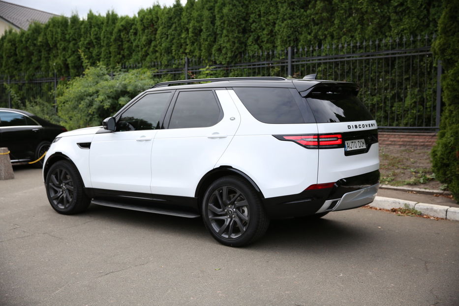 Продам Land Rover Discovery 2.0d HSE 2018 года в Киеве