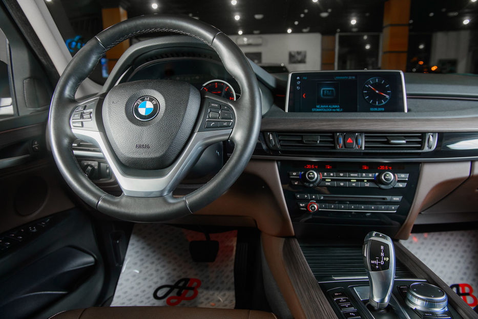 Продам BMW X5 X-Drive 2017 года в Одессе