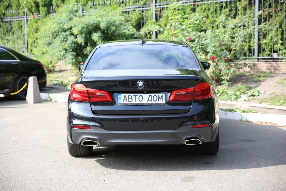 Продам BMW 540 X-drive официал  2017 года в Киеве