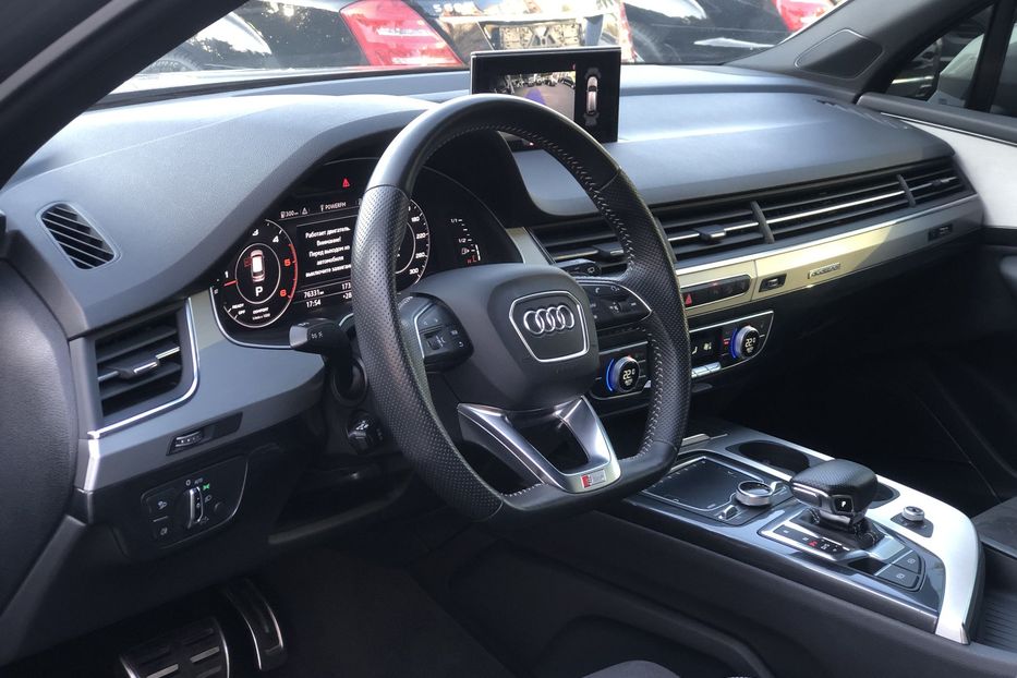 Продам Audi Q7 S-Line 2017 года в Киеве