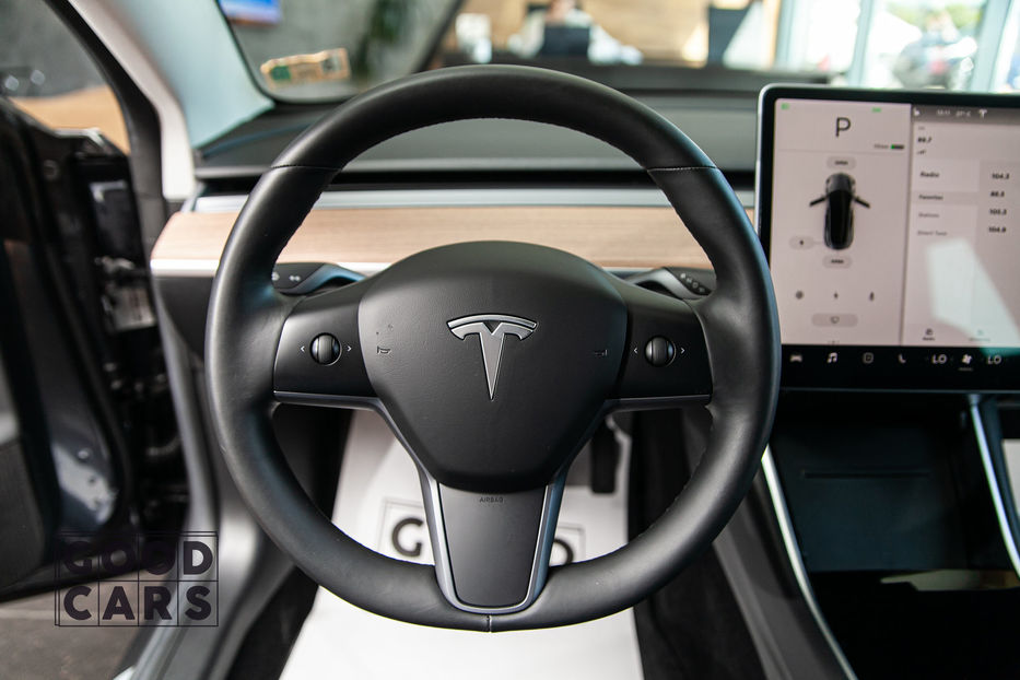 Продам Tesla Model 3 Dual Motor Long Range 2018 2018 года в Одессе