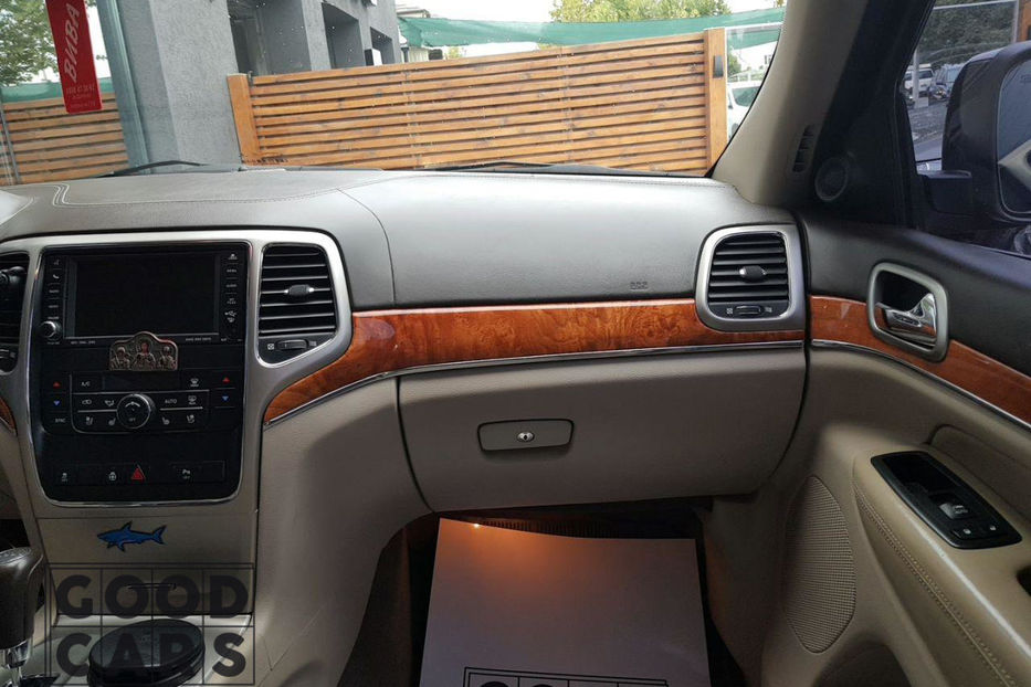 Продам Jeep Grand Cherokee 2011 года в Одессе