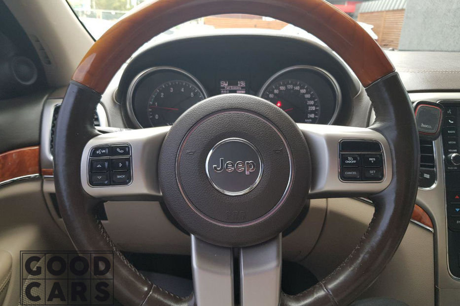 Продам Jeep Grand Cherokee 2011 года в Одессе