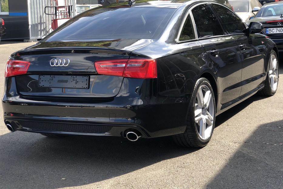 Продам Audi A6 3,0 TFSI 2014 года в Киеве