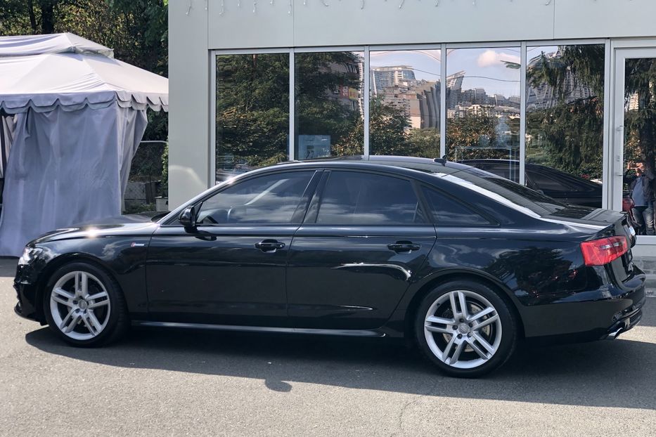 Продам Audi A6 3,0 TFSI 2014 года в Киеве