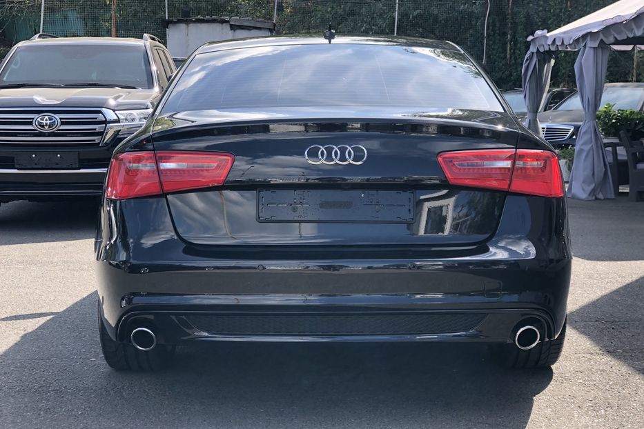 Продам Audi A6 3,0 TFSI 2014 года в Киеве