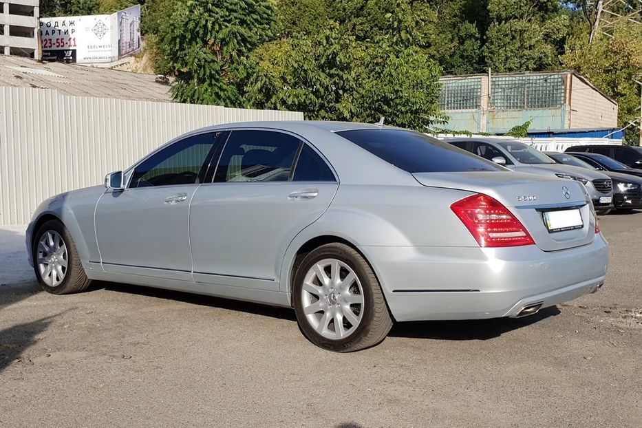 Продам Mercedes-Benz S-Class 4 matic 2008 года в Киеве