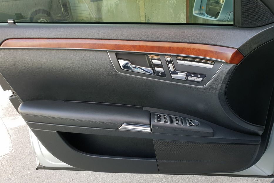 Продам Mercedes-Benz S-Class 4 matic 2008 года в Киеве