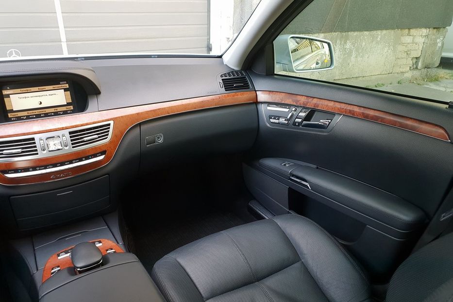 Продам Mercedes-Benz S-Class 4 matic 2008 года в Киеве