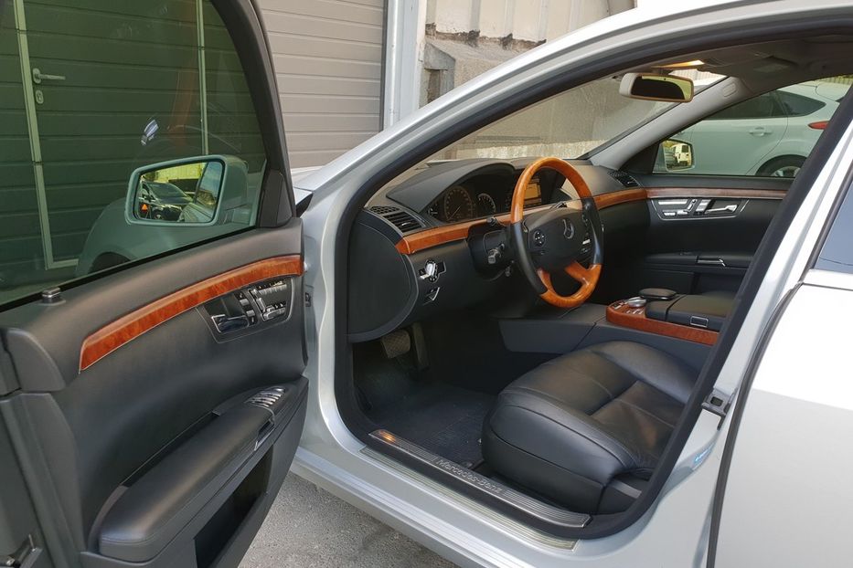 Продам Mercedes-Benz S-Class 4 matic 2008 года в Киеве