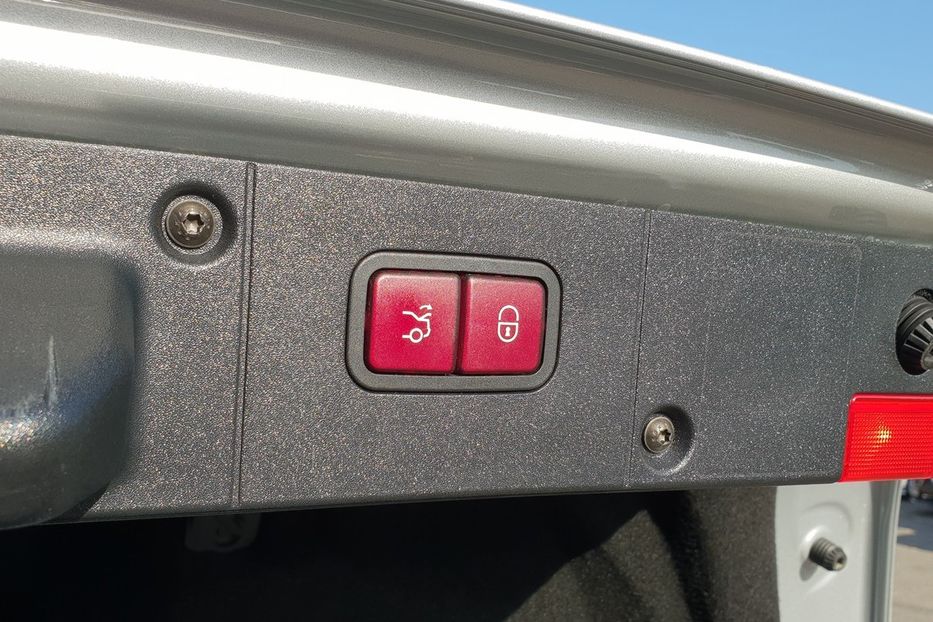 Продам Mercedes-Benz S-Class 4 matic 2008 года в Киеве