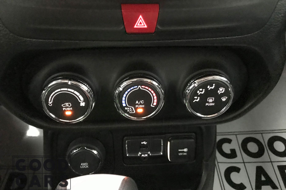Продам Jeep Renegade Sport MPV  2016 года в Одессе
