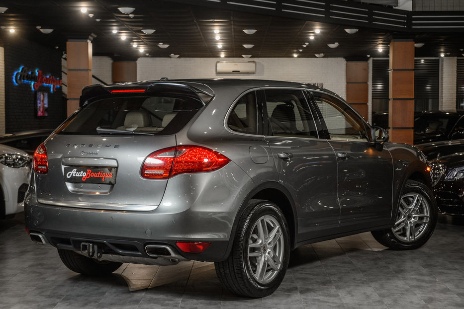 Продам Porsche Cayenne 2013 года в Одессе