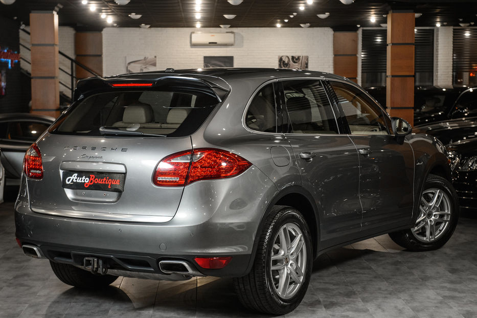 Продам Porsche Cayenne 2013 года в Одессе