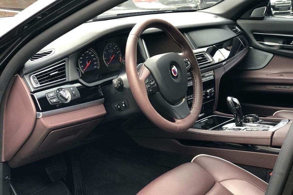 Продам BMW Alpina B7 L ALLRAD 2014 года в Киеве