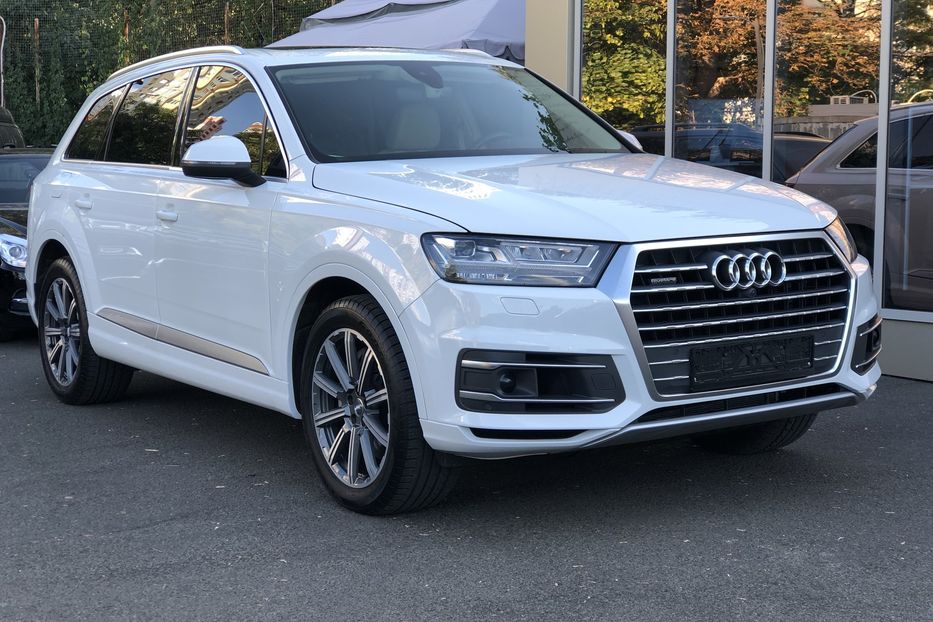 Продам Audi Q7 S-Line 3,0TFSI Quattro 2016 года в Киеве