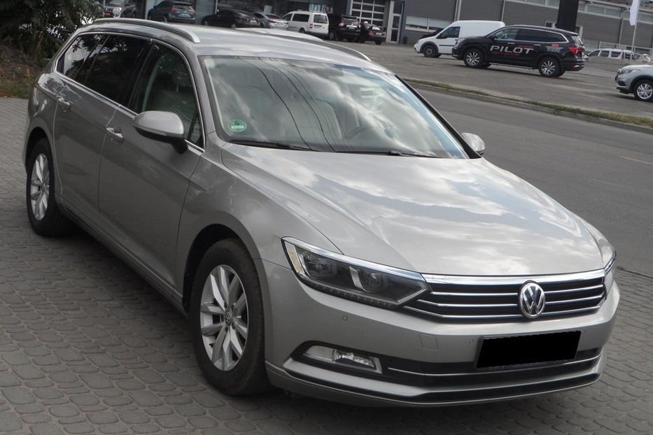 Продам Volkswagen Passat B8 2015 года в Днепре