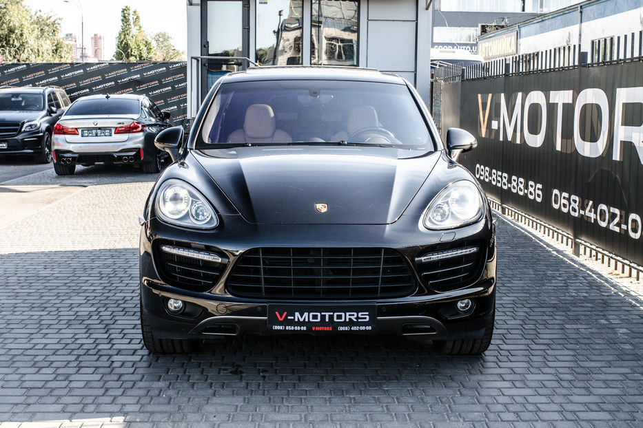 Продам Porsche Cayenne Turbo 2013 года в Киеве