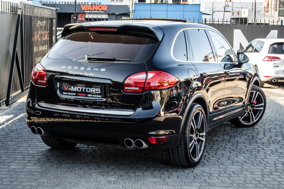 Продам Porsche Cayenne Turbo 2013 года в Киеве